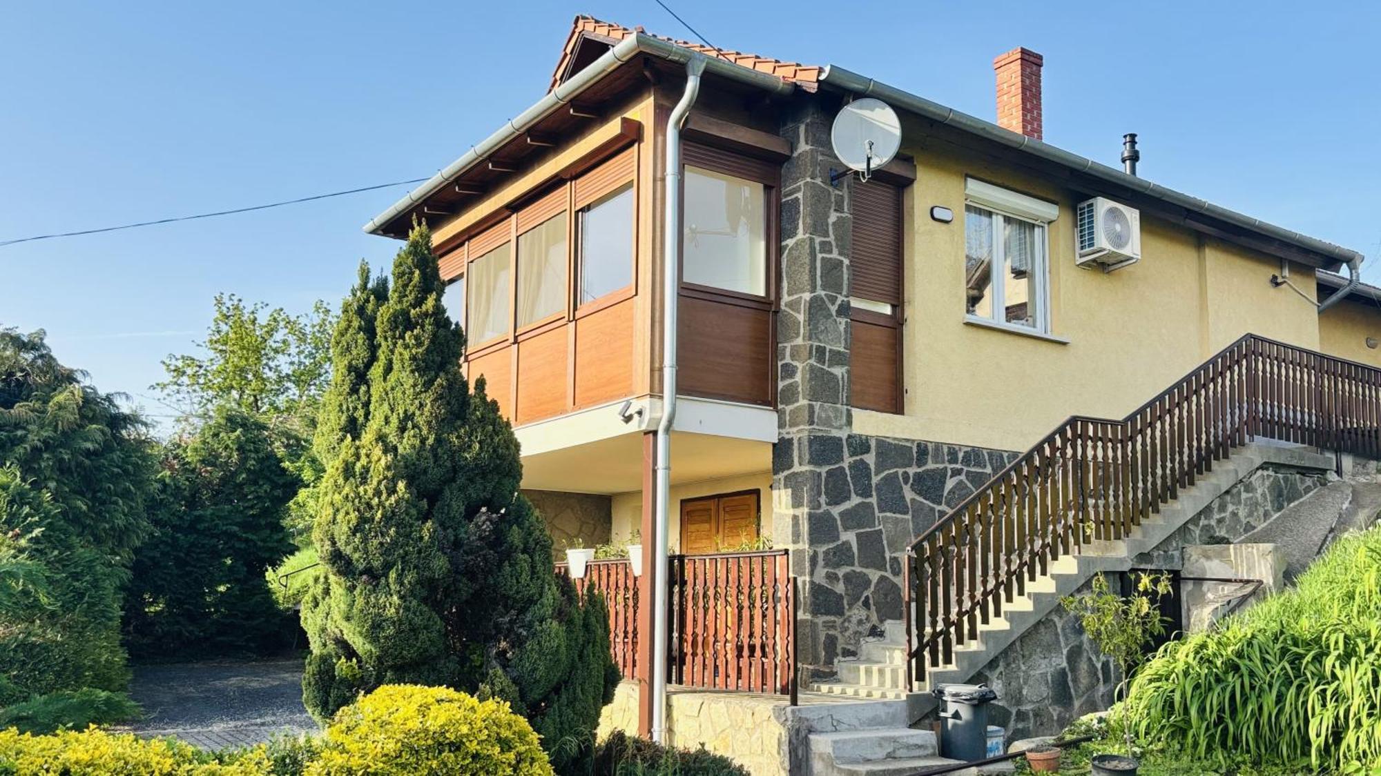 Panoráma Apartmanház Sárvár Exterior foto