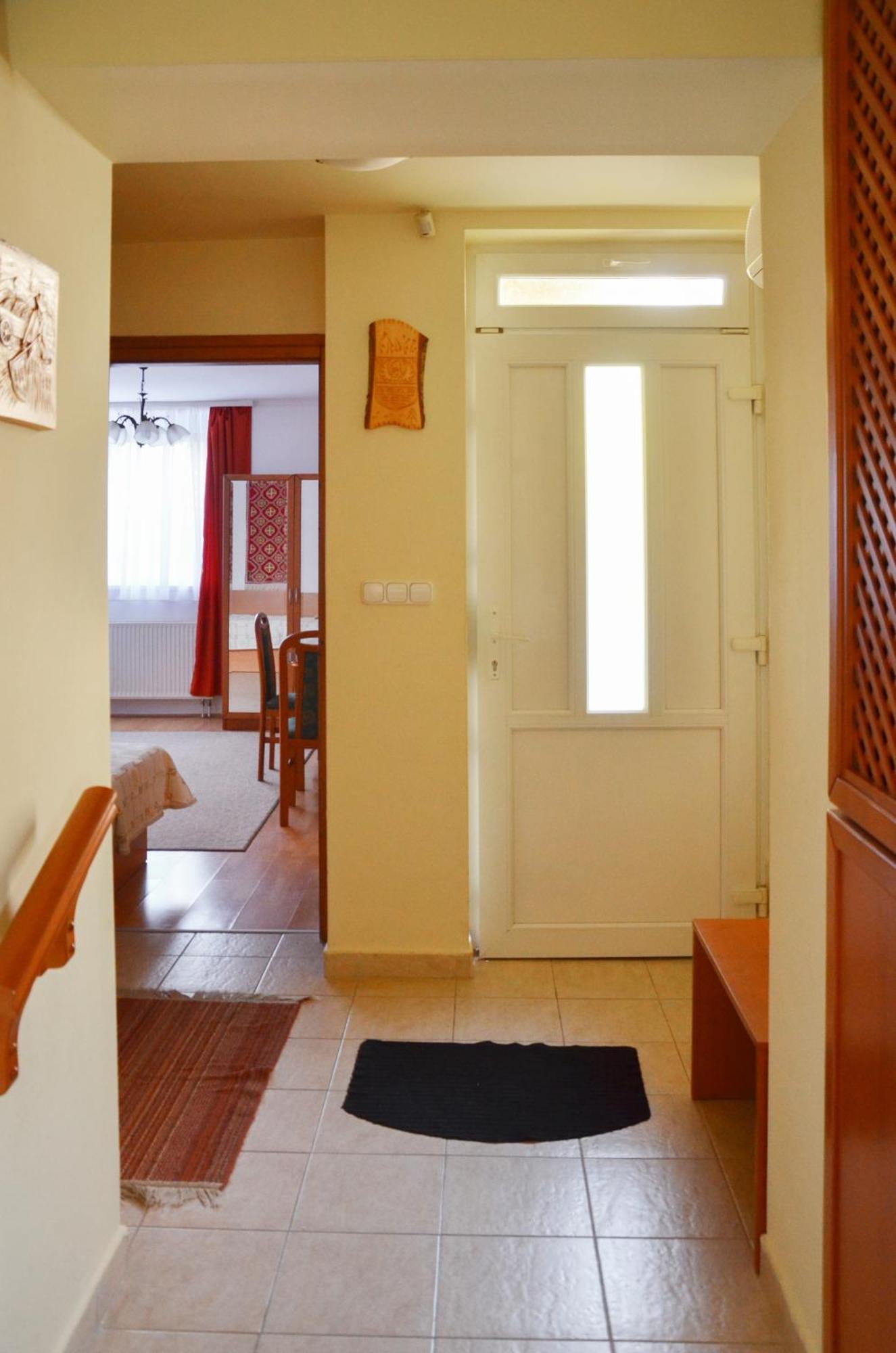 Panoráma Apartmanház Sárvár Exterior foto