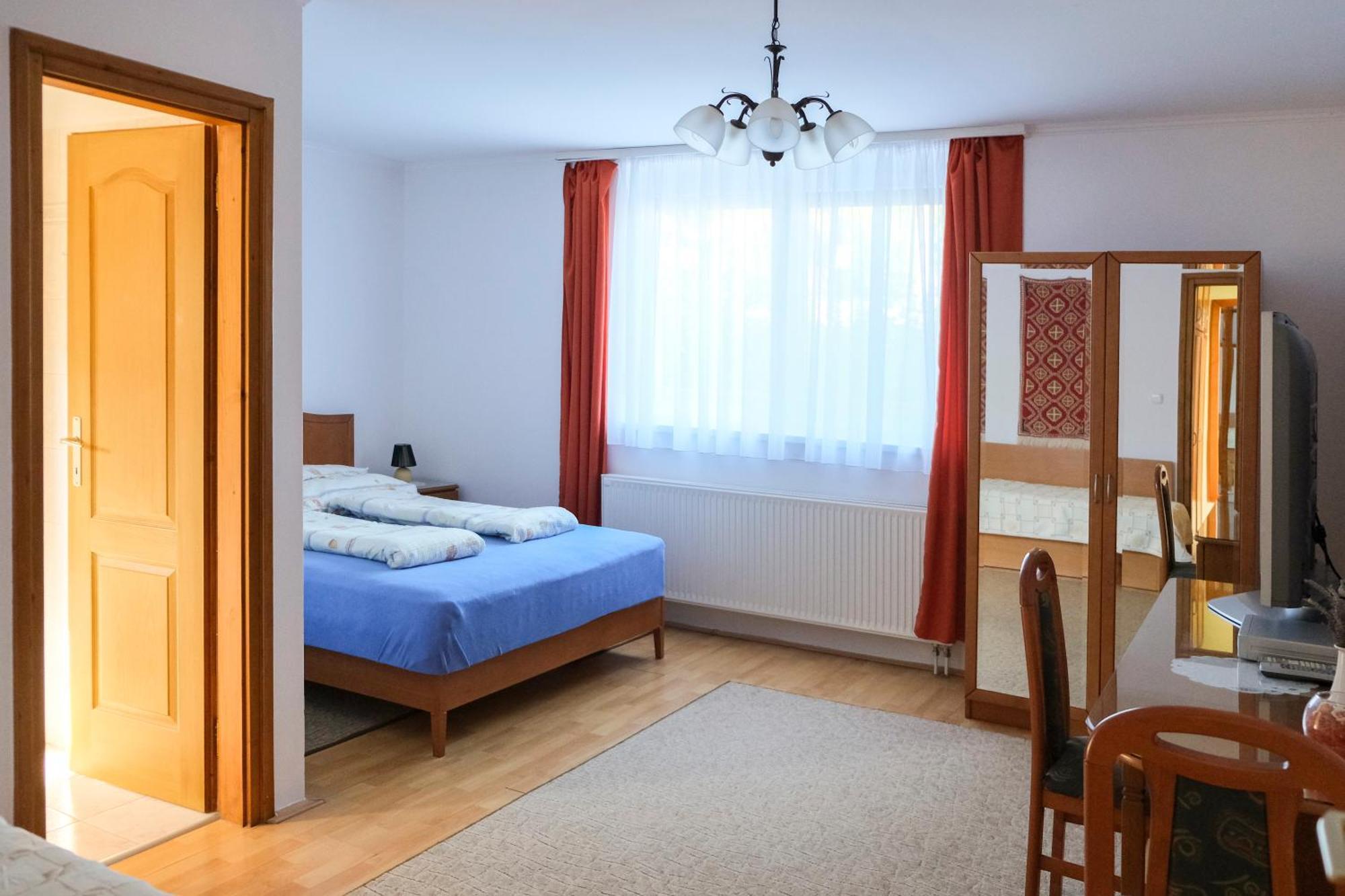Panoráma Apartmanház Sárvár Exterior foto